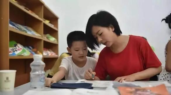 禁止幼儿园教拼音，减负正在变成笑话